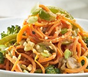 Carrot Noodles with Spicy Thai Peanut Sauce